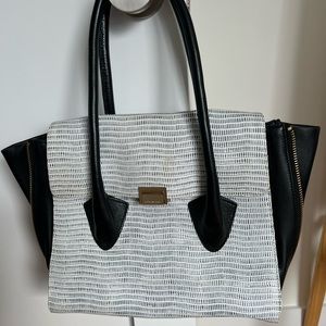 Pour la Victoire bag